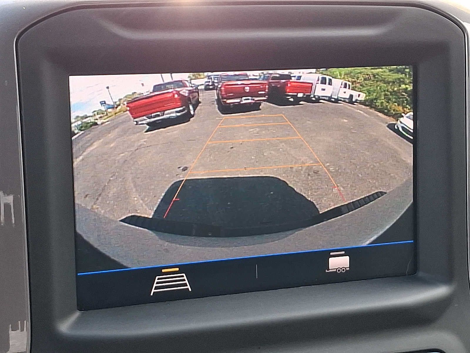 Used 2022 Chevrolet Silverado 2500 Custom w/ Custom Value Package AWD/4WD image 18