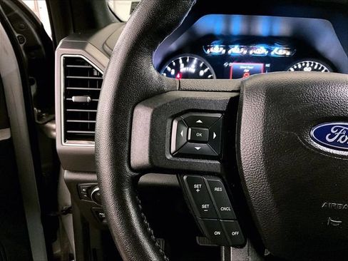 Used 2019 Ford F150 XLT w/ Equipment Group 302A Luxury AWD/4WD image 18