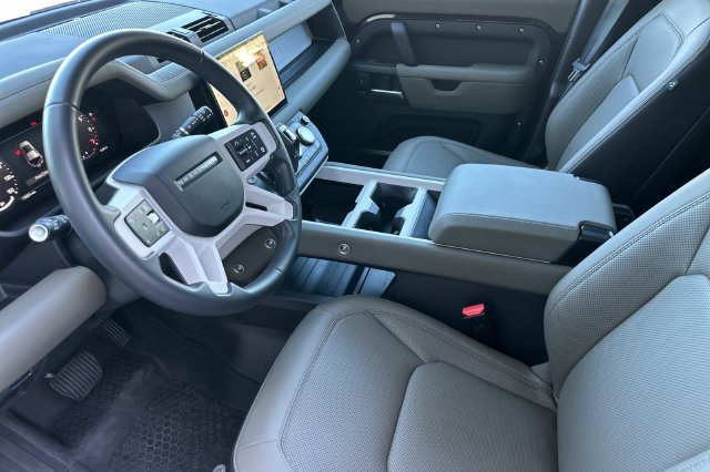 Certified 2025 Land Rover Defender 110 S AWD/4WD image 9