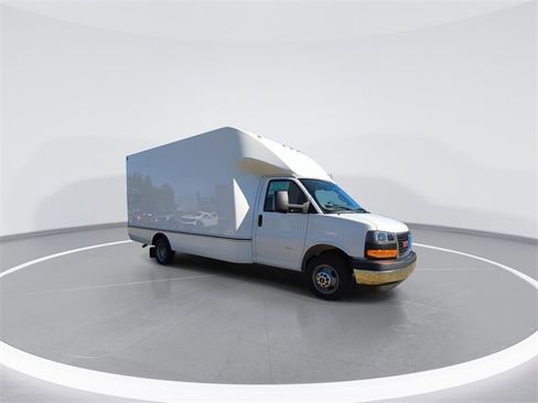 New 2025 GMC Savana 3500 Extended w/ Power Convenience Package image 2