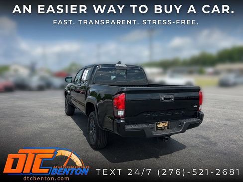 Used 2022 Toyota Tacoma SR5 w/ Technology Package RWD image 5