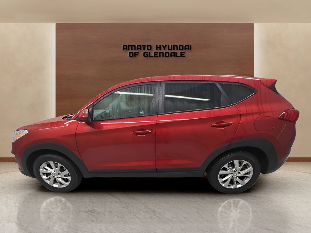 Used 2021 Hyundai Tucson SE FWD image 3