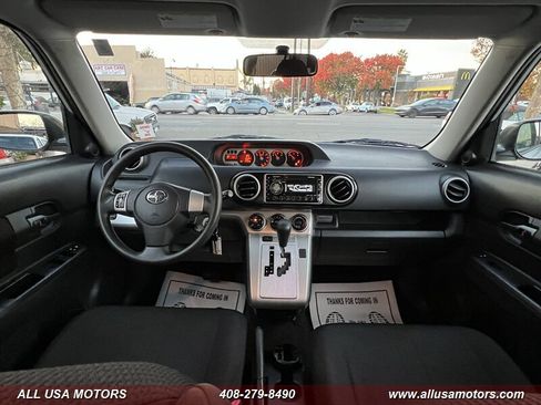 Used 2008 Scion xB image 25