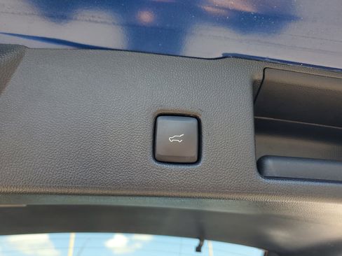 Used 2022 Ford Escape SEL w/ Technology Package image 17