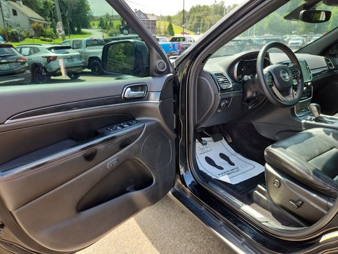 Used 2019 Jeep Grand Cherokee Trailhawk w/ Trailhawk Luxury Group image 20