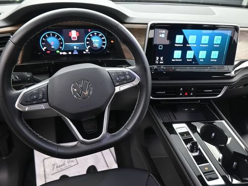 Used 2026 Volkswagen Atlas SE AWD/4WD image 37