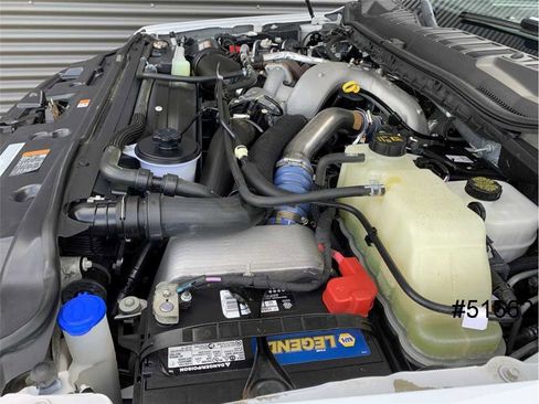 Used 2022 Ford F550 4x4 Crew Cab Super Duty w/ Power Equipment Group image 11
