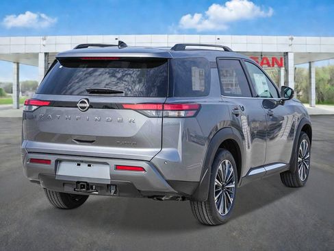 New 2026 Nissan Pathfinder Platinum FWD image 4