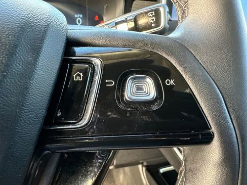 Used 2025 Lincoln Corsair AWD w/ Equipment Group 101A image 28