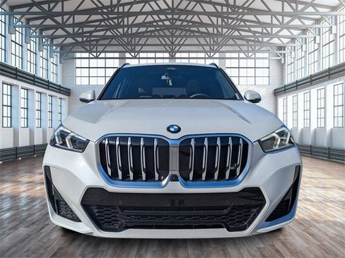 Used 2023 BMW X1 xDrive28i w/ Premium Package image 9