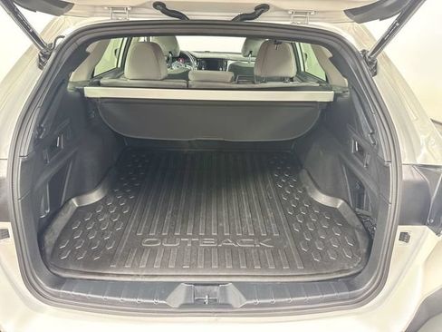 Used 2023 Subaru Outback Premium AWD/4WD image 32