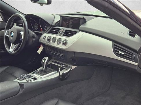 Used 2012 BMW Z4 sDrive28i RWD image 19