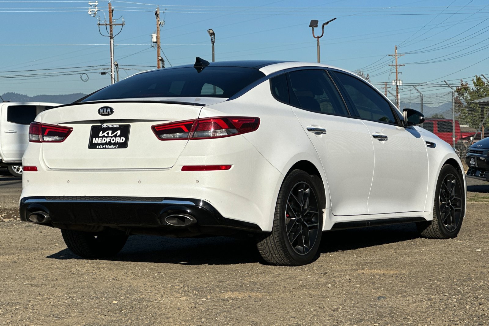 Used 2020 Kia Optima SX FWD image 4