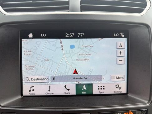 Used 2018 Ford Explorer XLT w/ Equipment Group 202A FWD image 30