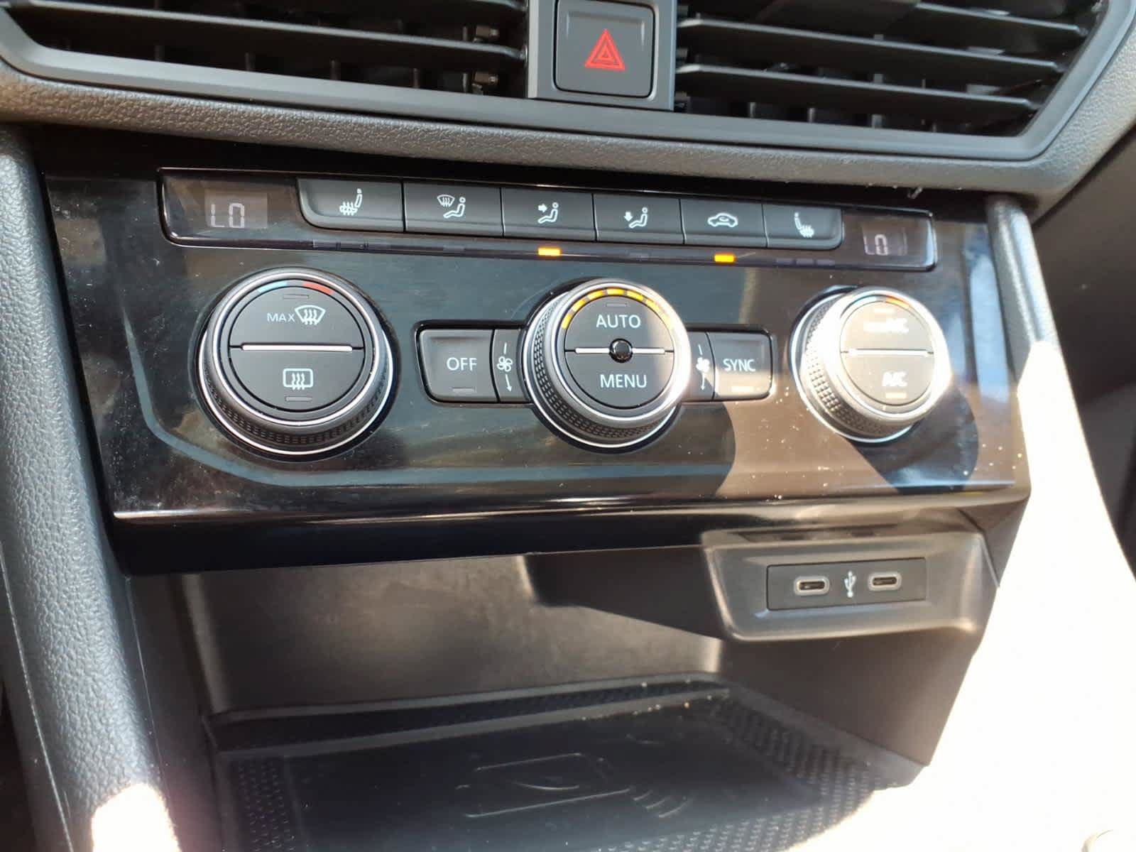 Used 2022 Volkswagen Jetta SEL FWD image 16
