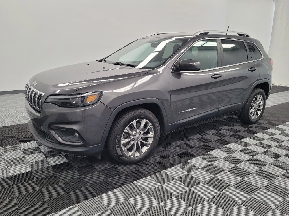 Used 2020 Jeep Cherokee Latitude Plus FWD image 2
