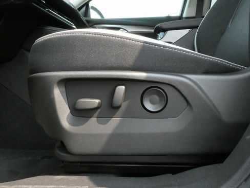 New 2025 Buick Envision Sport Touring image 8