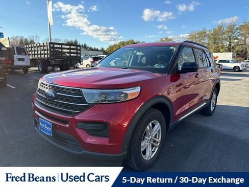 Certified 2022 Ford Explorer XLT w/ Class IV Trailer Tow Package image 3