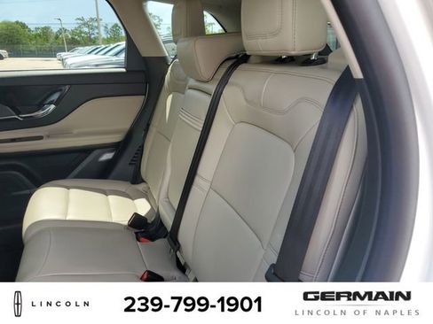 New 2025 Lincoln Corsair Premiere image 19