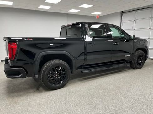 Used 2024 GMC Sierra 1500 Elevation w/ Elevation Premium Package AWD/4WD image 11