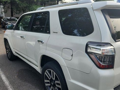 Used 2017 Toyota 4Runner Limited AWD/4WD image 4