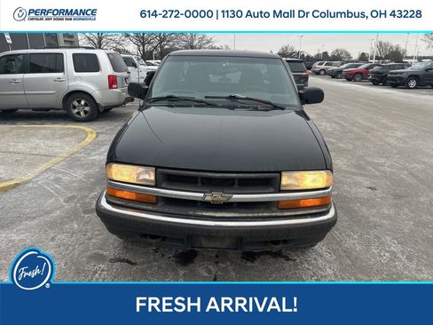 Used 2000 Chevrolet S10 Pickup LS w/ Preferred Equipment Group image 9