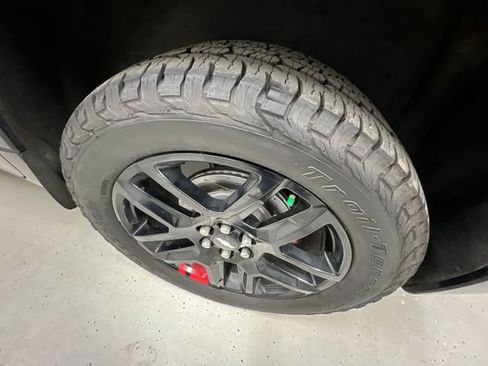 Certified 2018 Chevrolet Traverse Premier w/ Redline Edition AWD/4WD image 35