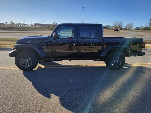 New 2026 Jeep Gladiator Sport image 5