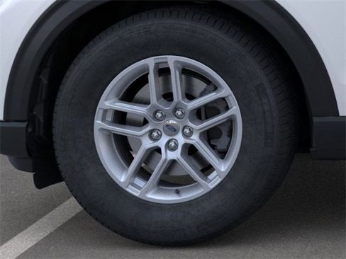 New 2025 Ford Explorer Active image 19