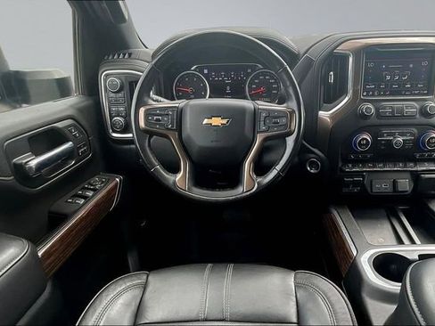 Used 2020 Chevrolet Silverado 2500 High Country w/ Technology Package AWD/4WD image 10