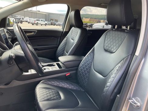 Certified 2024 Ford Edge Titanium AWD/4WD image 12