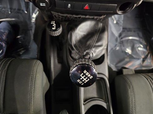 Used 2012 Jeep Wrangler Sport AWD/4WD image 14