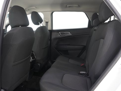 Used 2023 Kia Sportage LX AWD/4WD image 15