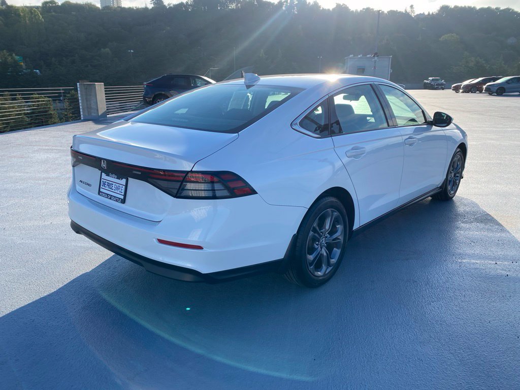 Certified 2023 Honda Accord EX image 12