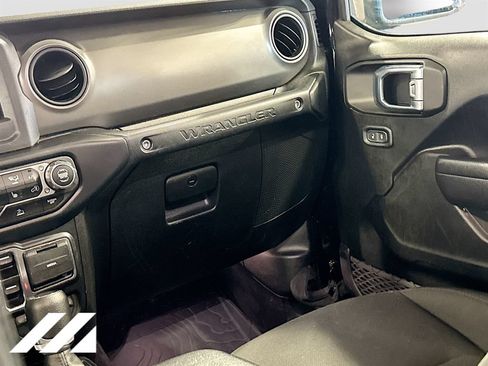 Used 2022 Jeep Wrangler Unlimited Sport AWD/4WD image 22