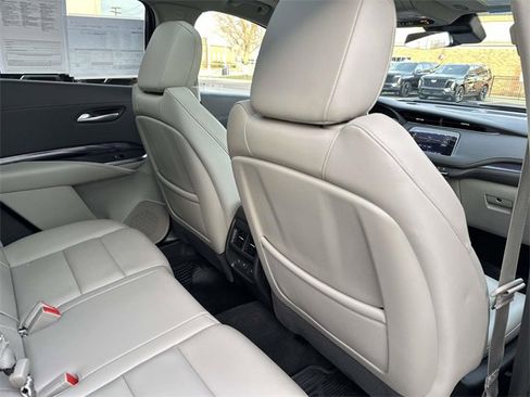 Certified 2023 Cadillac XT4 Luxury w/ Cold Weather Package image 25
