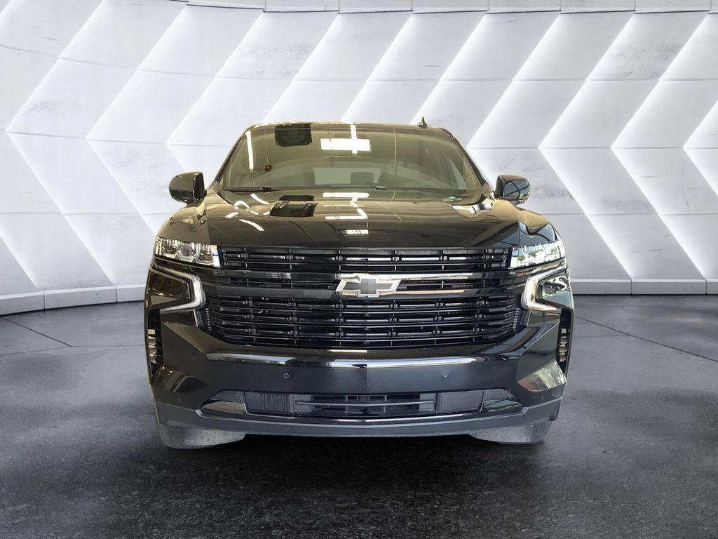 Used 2023 Chevrolet Tahoe RST AWD/4WD image 2