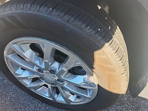 Used 2020 Jeep Cherokee Latitude image 5