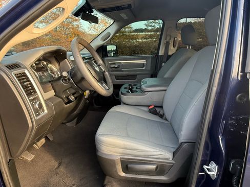 Used 2018 RAM 1500 Classic SLT image 21