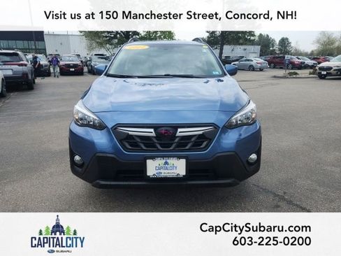 Used 2021 Subaru Crosstrek 2.0i Premium w/ Moonroof Package AWD/4WD image 2