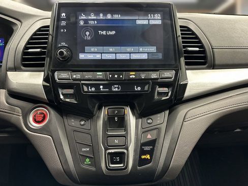 Used 2018 Honda Odyssey EX-L image 18