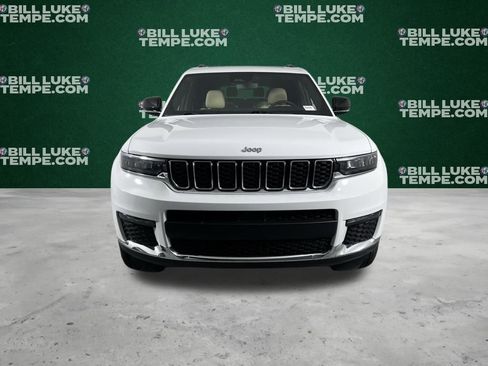 Used 2023 Jeep Grand Cherokee L Limited image 11