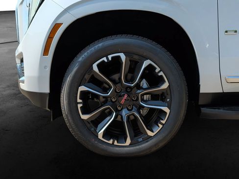 New 2026 GMC Yukon XL Denali AWD/4WD image 11