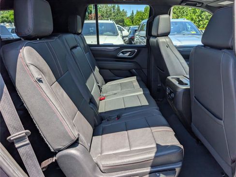 Used 2023 Chevrolet Tahoe RST AWD/4WD image 13