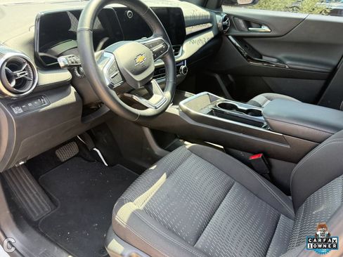 Used 2025 Chevrolet Equinox LT AWD/4WD image 10