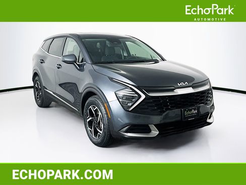 Used 2025 Kia Sportage LX image 1