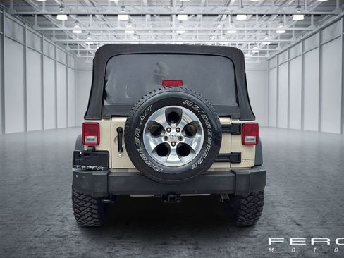 Used 2016 Jeep Wrangler Unlimited Sport w/ Quick Order Package 24S AWD/4WD image 4