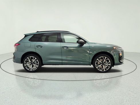 New 2026 Audi Q3 quattro 2.0T AWD/4WD image 4
