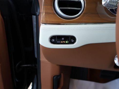 Used 2024 Bentley Continental GT AWD/4WD image 34