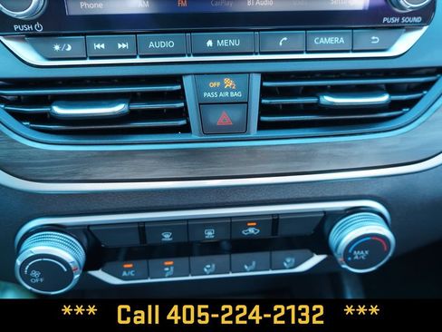 Used 2025 Nissan Altima 2.5 SV FWD image 35